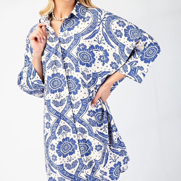Blue / White Print Oversized Button Down Shirt Dress - Picture 2 of 2